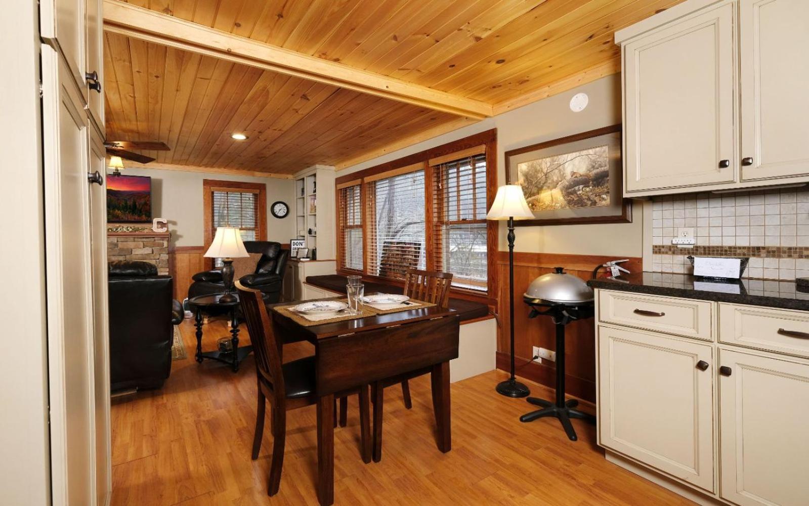 Karens Cozy Cottage Гатлинбург Экстерьер фото